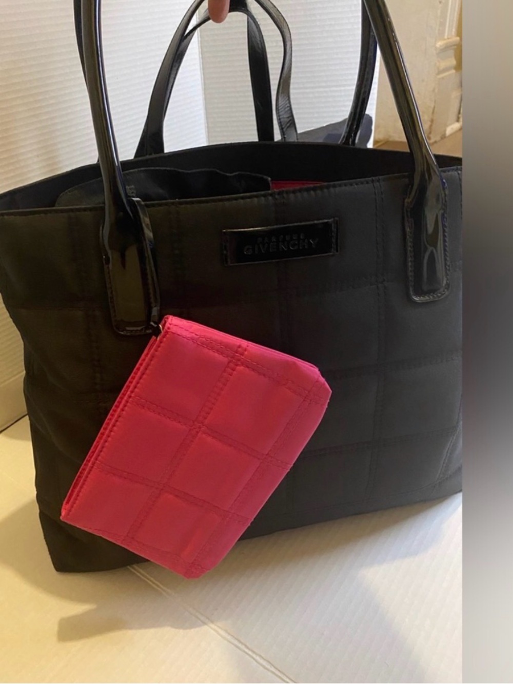 ✨Givenchy Parfums Tote Bag Set of 3 – Like New ✨ - Picture 3 of 10